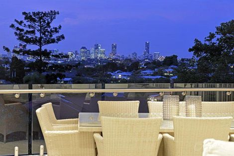 Property photo of 5 Soden Street Greenslopes QLD 4120