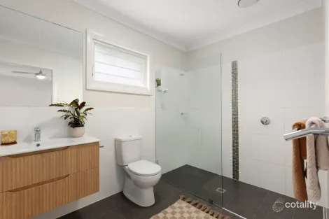 Property photo of 16C Macquarie Street Boolaroo NSW 2284