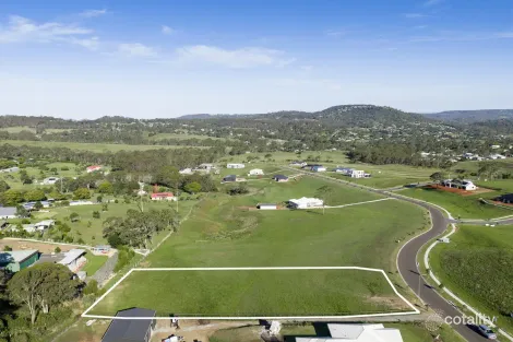 47 Summit Dr, Mount Rascal, QLD 4350