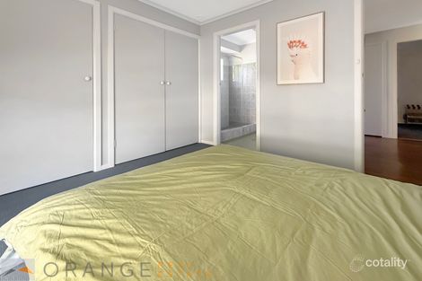 Property photo of 22 Northstoke Way Orange NSW 2800