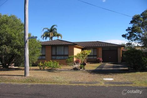 4 Maxwell Ave, Gorokan, NSW 2263