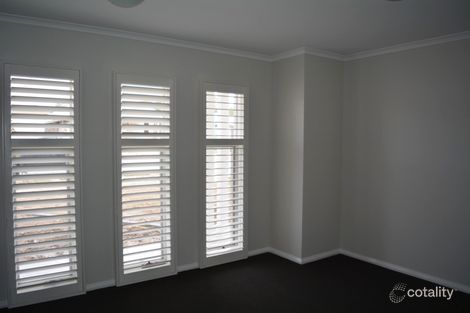 Property photo of 8 Fairmont Boulevard Hamlyn Terrace NSW 2259