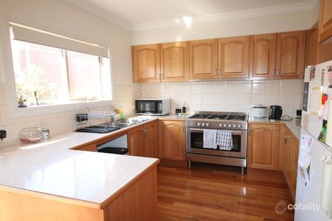 Property photo of 2/101 Rathcown Road Reservoir VIC 3073