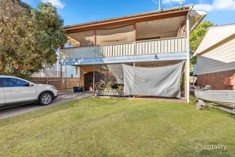 Property photo of 7 Murrumbong Road Summerland Point NSW 2259