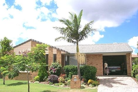 17 Chelsea Ct, Heritage Park, QLD 4118