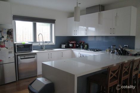 Property photo of 1/90 Nell Street Greensborough VIC 3088