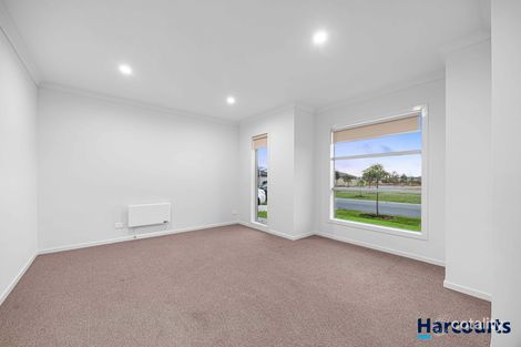 Property photo of 24 Sinopia Street Tarneit VIC 3029