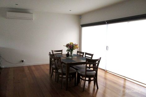Property photo of 1/90 Nell Street Greensborough VIC 3088