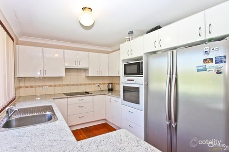 Property photo of 5 Calverton Crescent Belmont North NSW 2280