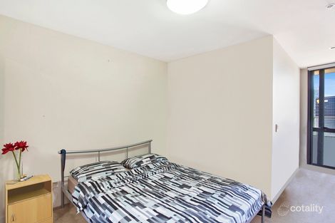 Property photo of 1316/100 Harbour Esplanade Docklands VIC 3008