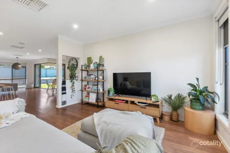 Property photo of 119 Rivergum Drive East Albury NSW 2640