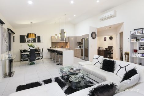 Property photo of 2 Robur Crescent Mountain Creek QLD 4557