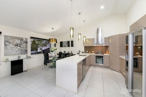 Property photo of 2 Robur Crescent Mountain Creek QLD 4557