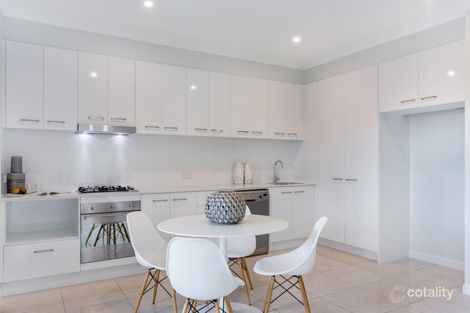 Property photo of 2/165 Stratton Terrace Manly QLD 4179