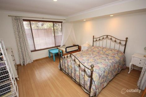 Property photo of 6 Jennifer Place Alexander Heights WA 6064