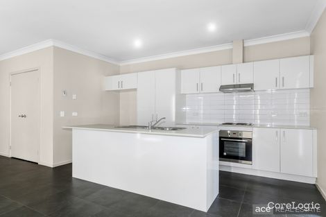 Property photo of 8/2 Elizabeth Street Rockbank VIC 3335