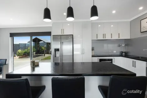 Property photo of 21 Lagoon View Court Midway Point TAS 7171