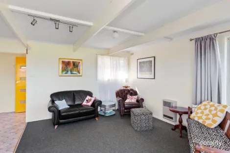 Property photo of 9 Point Avenue Skenes Creek VIC 3233