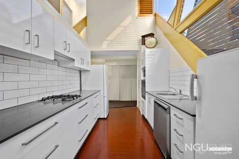 Property photo of 16 Pitceathly Street Bundamba QLD 4304