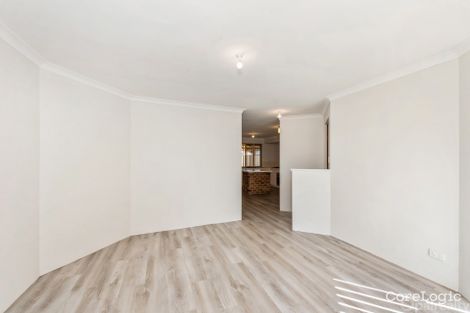 Property photo of 13 Dress Circle Warnbro WA 6169