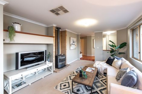 Property photo of 4 Greengate Court Beldon WA 6027