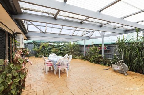 Property photo of 2 Green Close Delahey VIC 3037