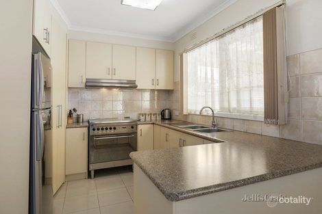 Property photo of 62 Robert Street Bentleigh VIC 3204