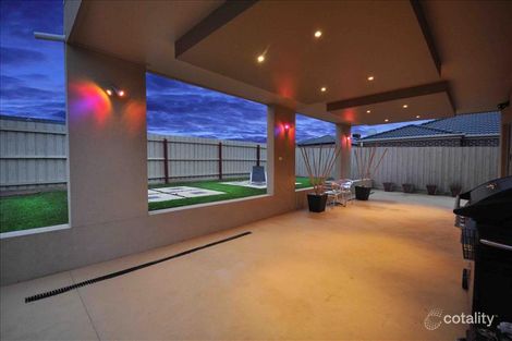 Property photo of 82 Lakeside Drive Roxburgh Park VIC 3064