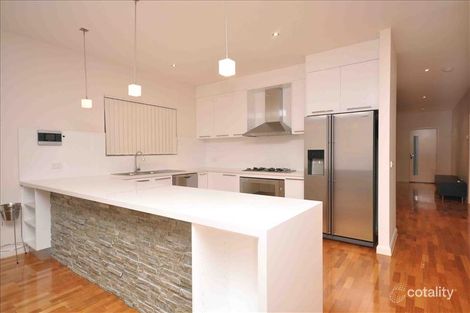 Property photo of 82 Lakeside Drive Roxburgh Park VIC 3064