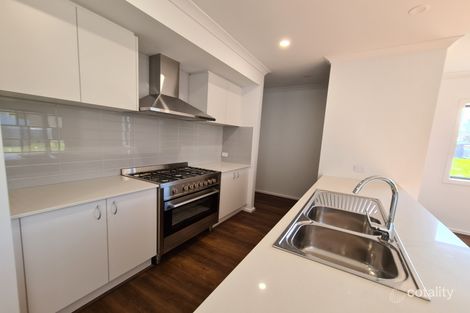 Property photo of 19 Medieval Crescent Mooroopna VIC 3629