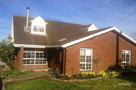 3 Grosvenor Dr, Wandana Heights, VIC 3216