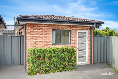 Property photo of 2 Flack Close Edensor Park NSW 2176