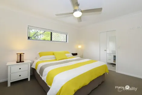 Property photo of 4/27 Steele Street Holland Park QLD 4121