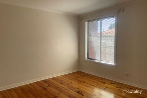Property photo of 2/92 Purinuan Road Reservoir VIC 3073