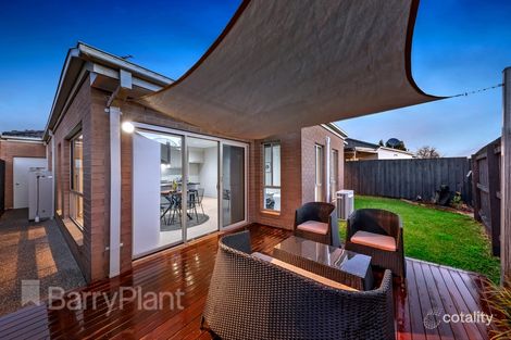 Property photo of 2/5 McRae Avenue St Albans VIC 3021