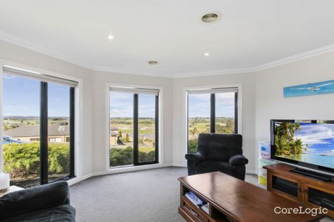 Property photo of 6 Kensington Square Drouin VIC 3818