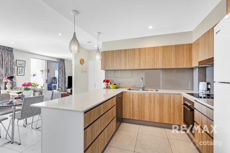 Property photo of 44/908 Logan Road Holland Park West QLD 4121