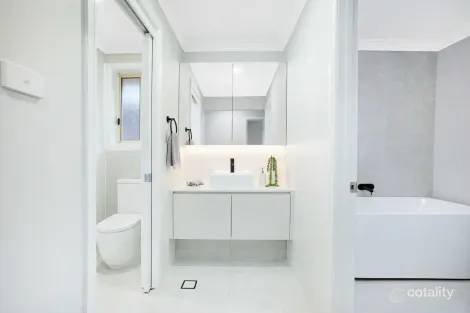 Property photo of 39 Crestview Drive Glenwood NSW 2768