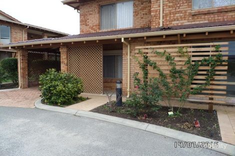 Property photo of 27/7 Harman Road Sorrento WA 6020