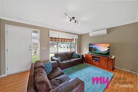 Property photo of 11 Dewey Place St Helens Park NSW 2560