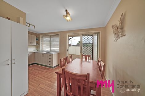 Property photo of 11 Dewey Place St Helens Park NSW 2560