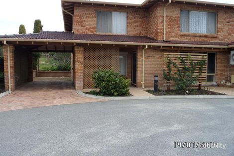 Property photo of 27/7 Harman Road Sorrento WA 6020