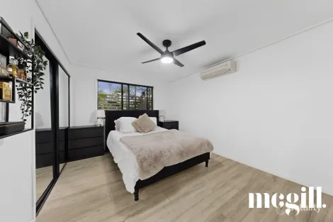 Property photo of 3/4 Grand Parade Parrearra QLD 4575