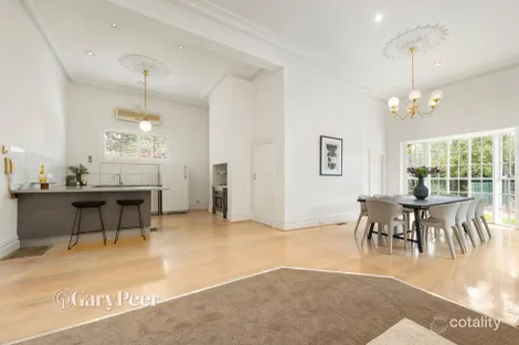 Property photo of 399 North Road Caulfield South VIC 3162