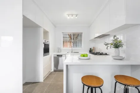 Property photo of 2/168 Poath Road Hughesdale VIC 3166