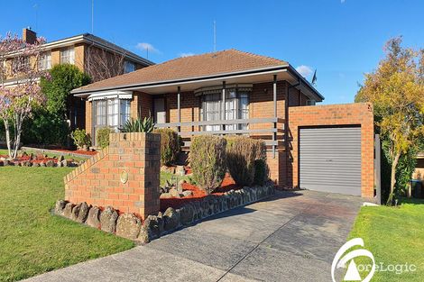 Property photo of 4 Astran Court Endeavour Hills VIC 3802