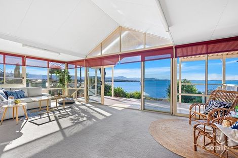 Property photo of 37 Park Crescent Oak Flats NSW 2529