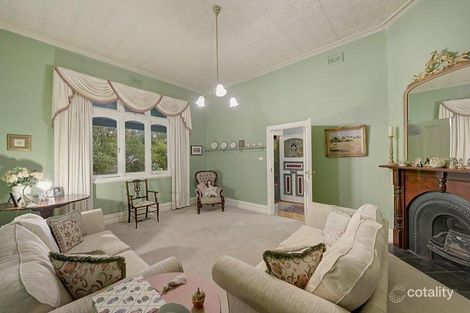 Property photo of 20 Durham Road Surrey Hills VIC 3127