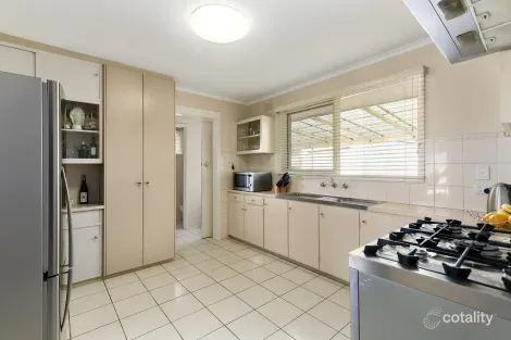 Property photo of 258 Hull Road Mooroolbark VIC 3138