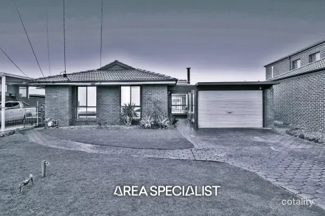 Property photo of 10 Turramurra Drive Keysborough VIC 3173